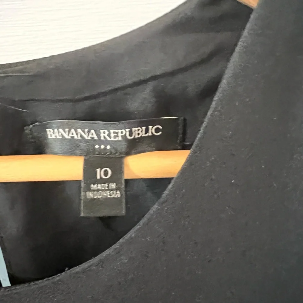 Banana Republic Factory Jumpsuit size 10 black sleeveless classy - Picture 4 of 5